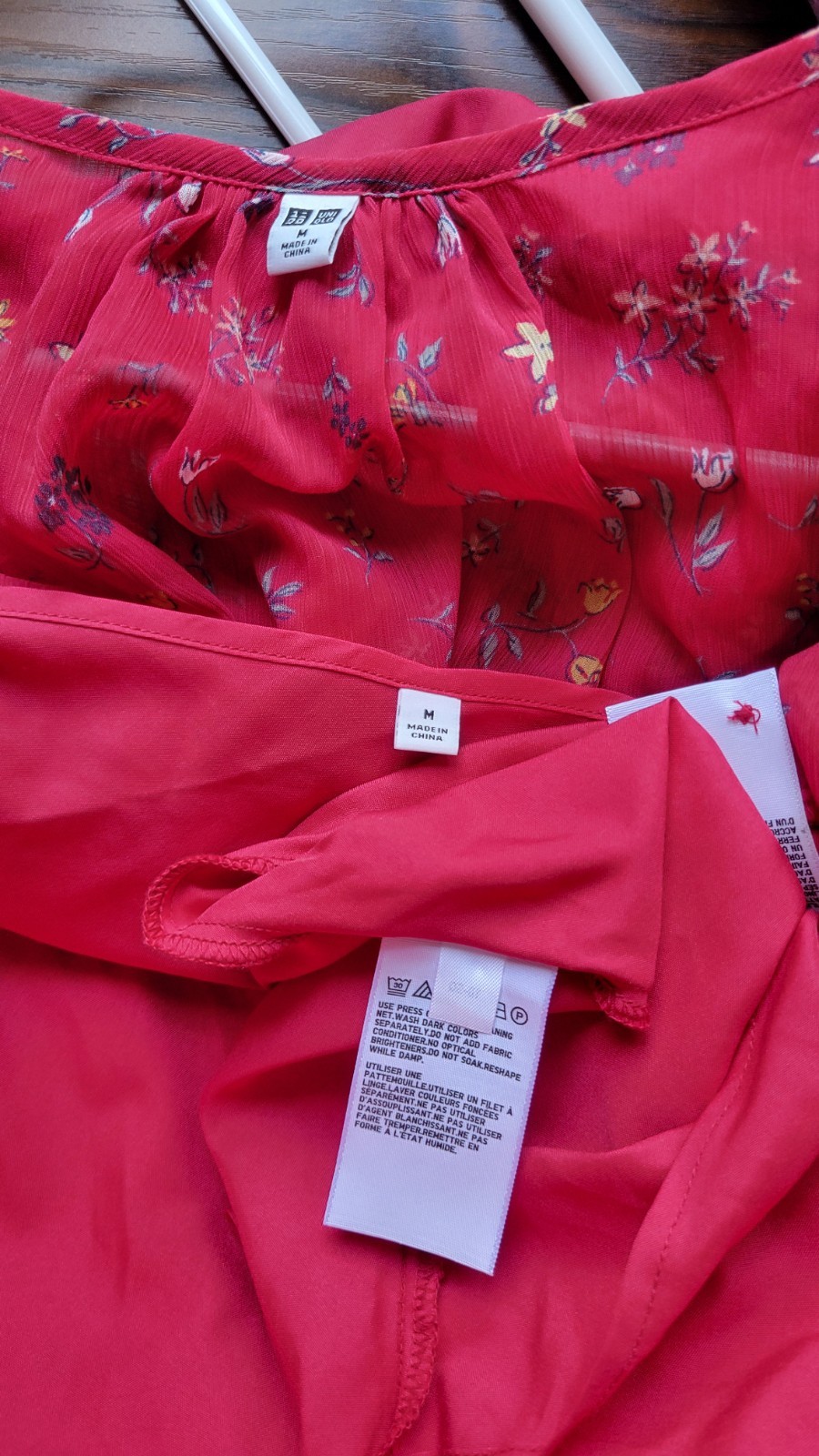 Uniqlo Sheer Women Drawstring Waist Button Down Red Floral Boho Midi Dress, sz M