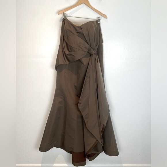 Carolina Herrera Strapless Silk Faille Gown Size 20 Color Brown Build Up Corset