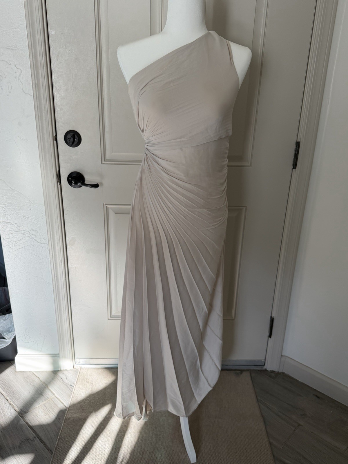 House of Harlow 1960 One Shoulder Beige Ruched Pleated Long Chiffon Gown XS