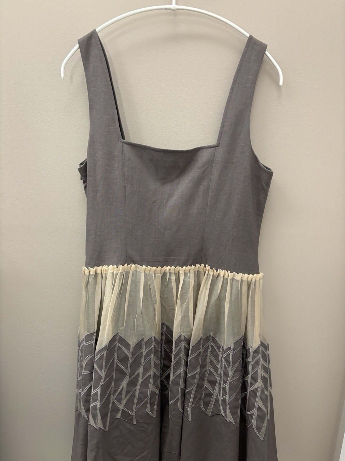 badgley mischka dress size 10 Linen Silk Taupe Imperfections See Pics