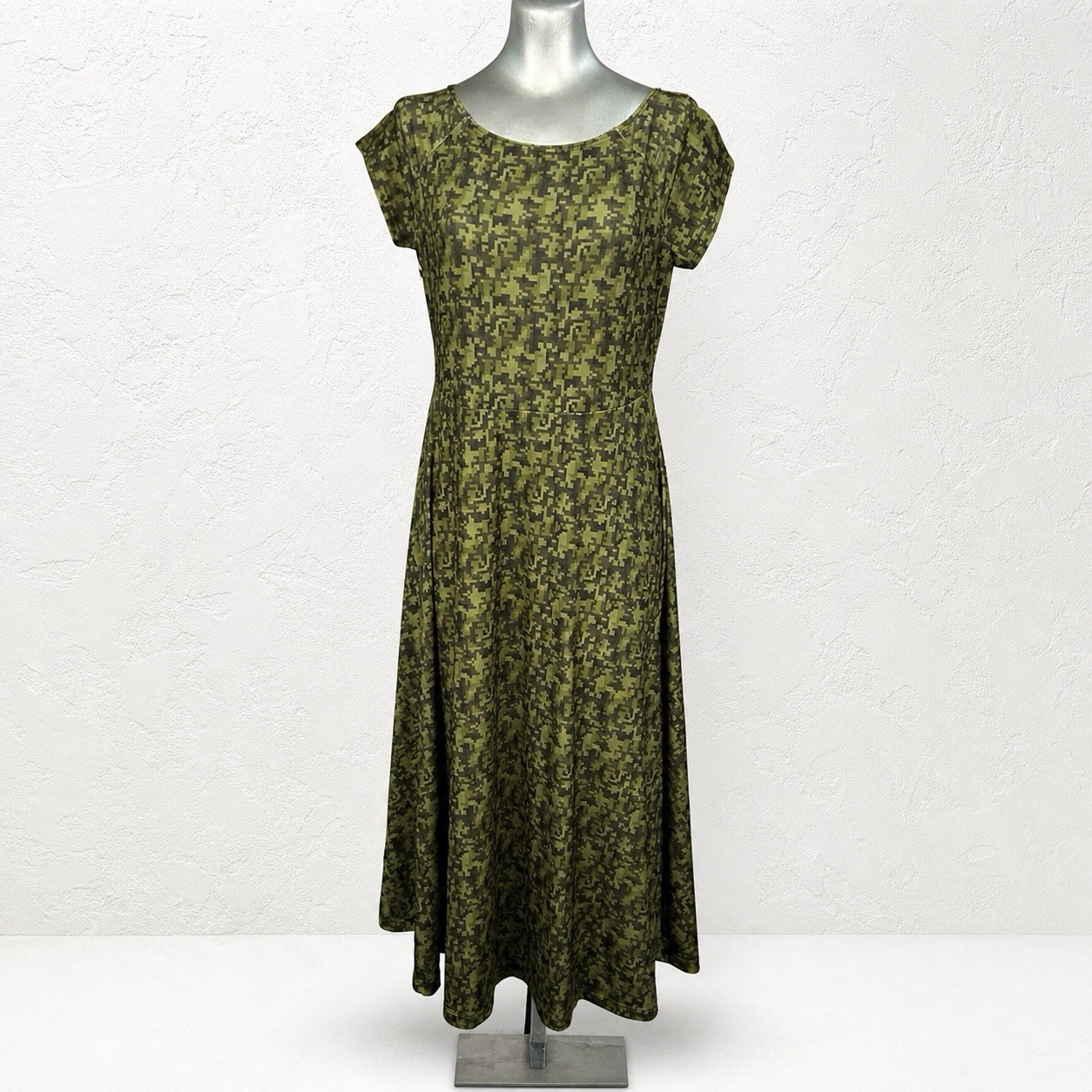 Lbisée Green Digital Camo Dress Women’s Large Made USA Stretch Midi
