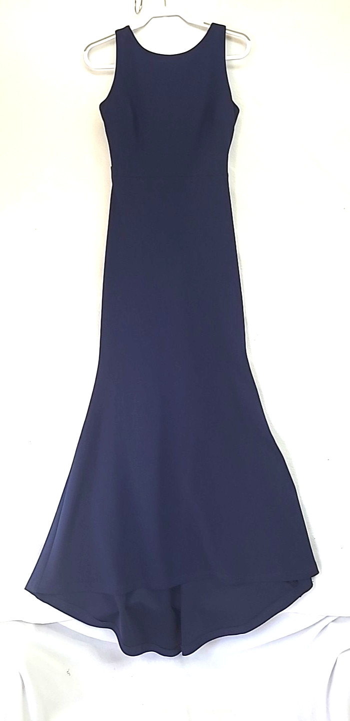 Betsy & Adam Maxi Formal Gown Sz 6 Back Bow Full Length Back Ruffle Slight Train