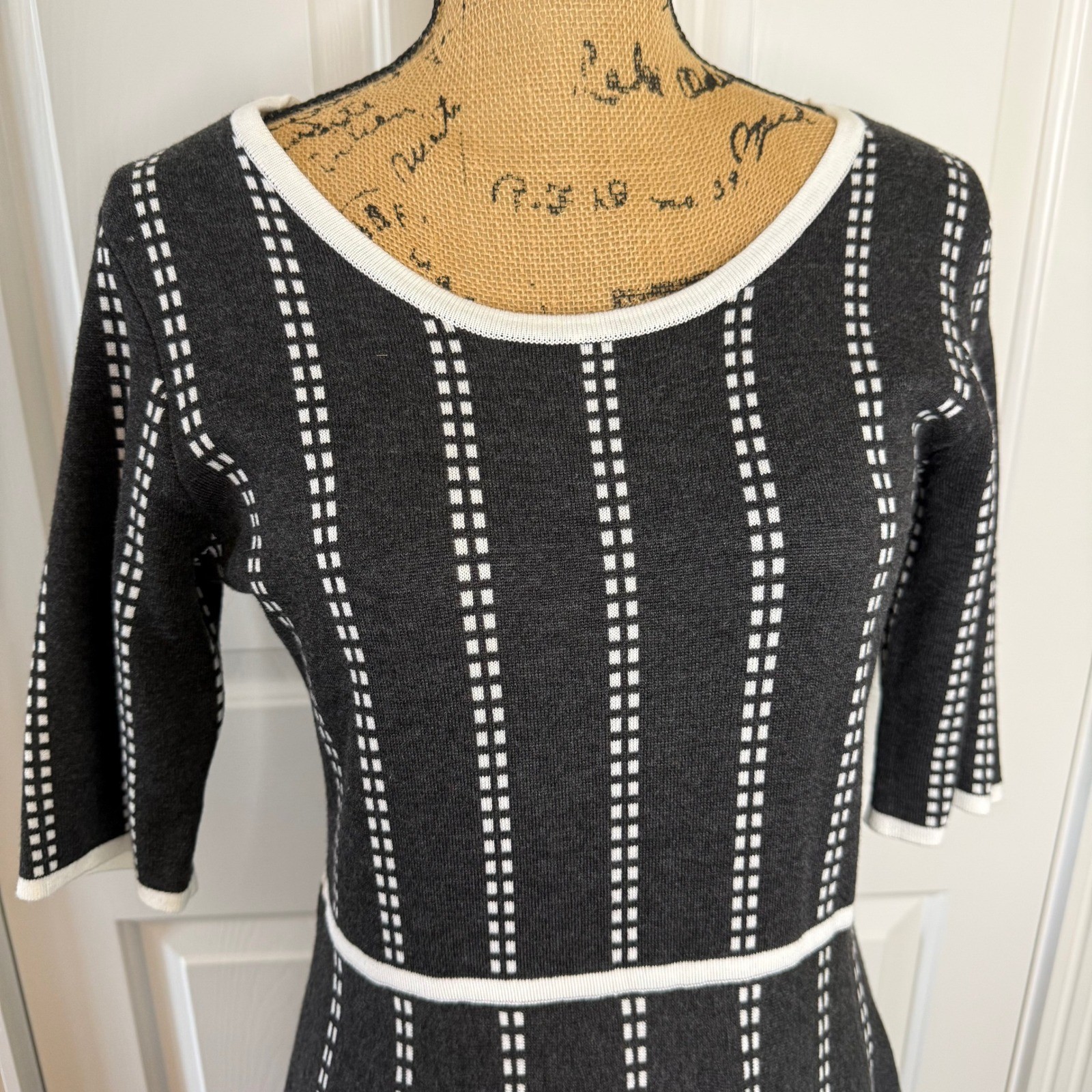 Gabby Skye Womens Grey White Stripe Floral Fit Flare Knit Sweater Dress Large