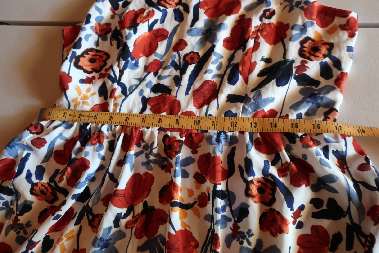 Dazy Red, Orange, and Blue Floral Sleeveless Dress Size Large Fully Lined