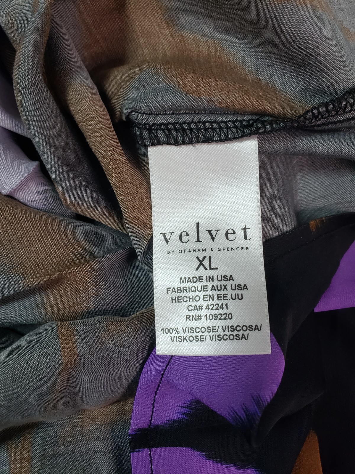 Velvet by Graham & Spencer Womens Janey Printed Satin Dress, Fiji, XL