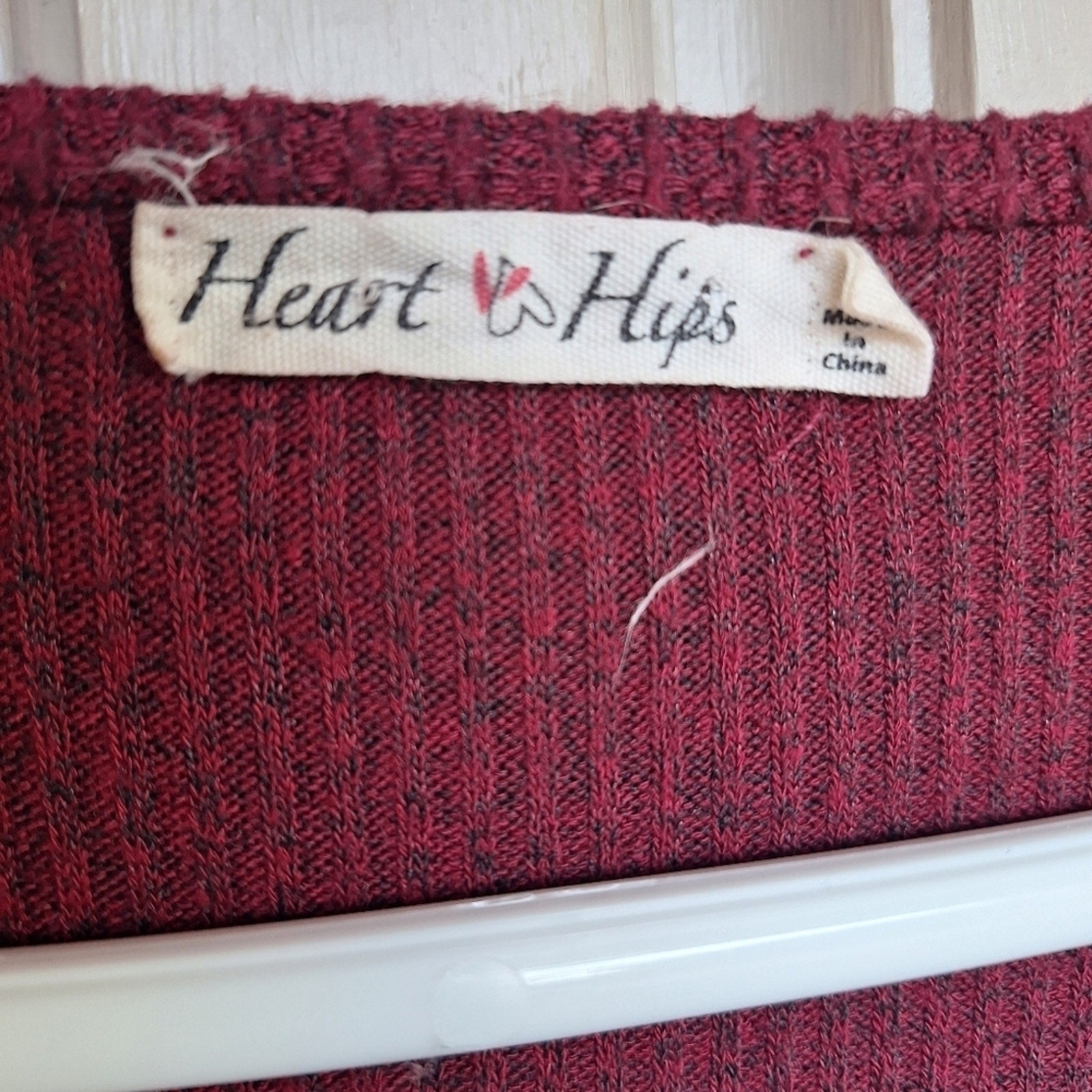 Heart and hips lightweight sweater dress maroon.Lace front curved hem size large