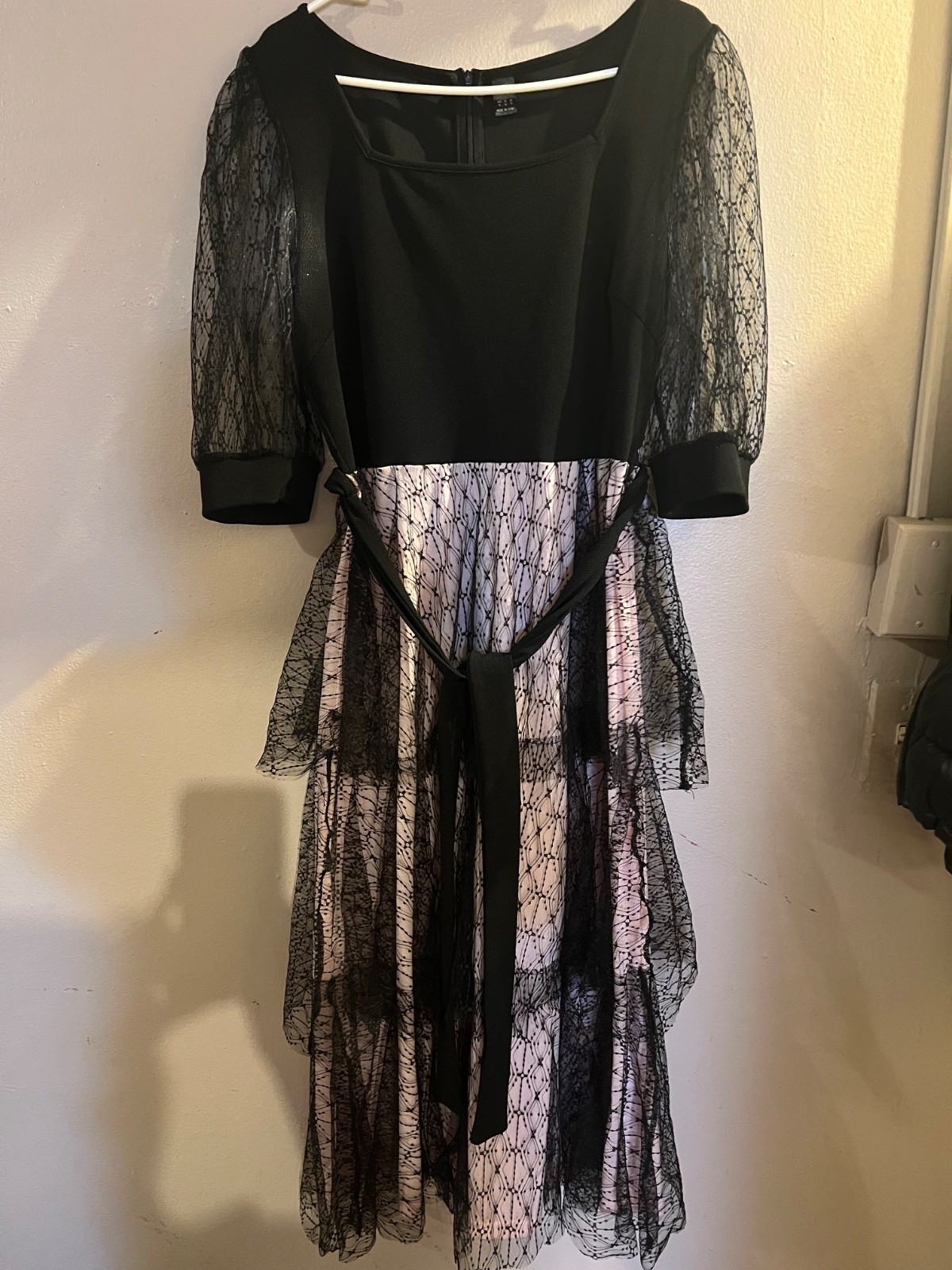 Womens dress size xl black and soft pink with lace. Tiered Ruffle Bottom
