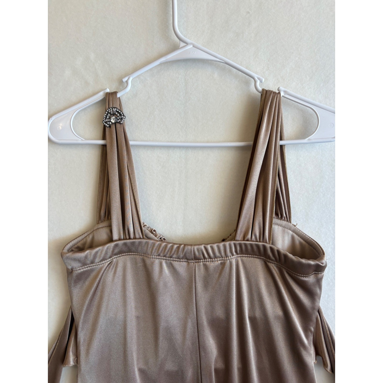 Speechless Bronze Metallic Ruched Empire Waist Cocktail Dress Medium M68031DC2