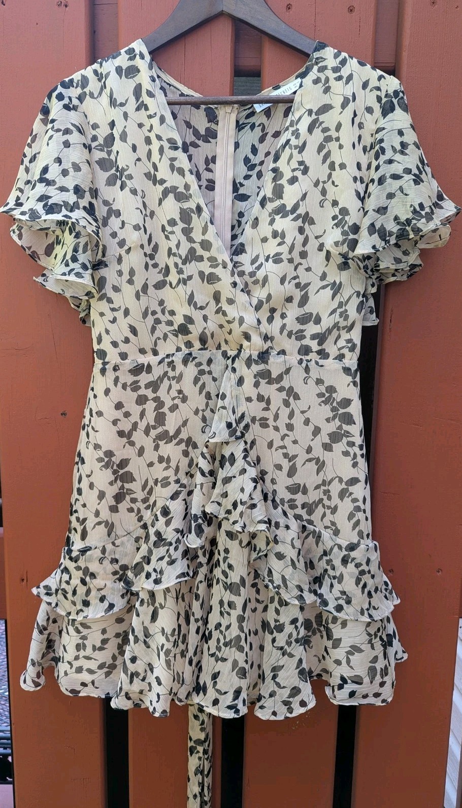 Saints + Secrets Ruffle Mini Dress Floral Print Cream/ Black Size Large **Flawed