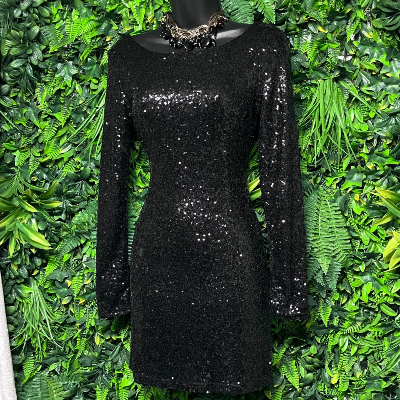 Santa Maria Dress Small Black Sequin Long Sleeve Back Cutout Mini Cocktail 3849