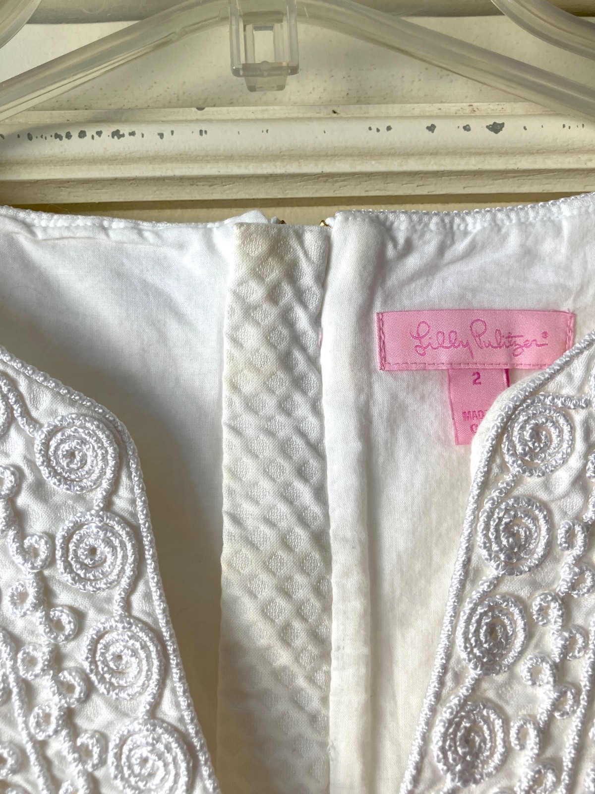 Lilly Pulitzer White Cotton Pique Shift Dress Embroidered Neck Sz2 Very Good Con