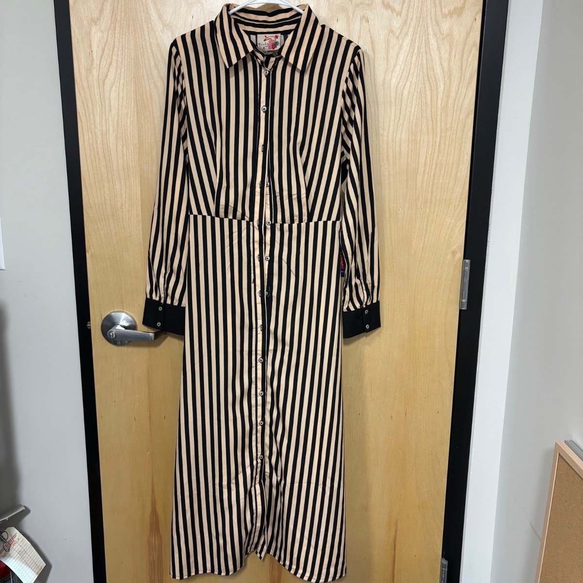 Truly 4 You Black/Beige Striped Shirt Dress L Maxi Long Sleeve Button Belted