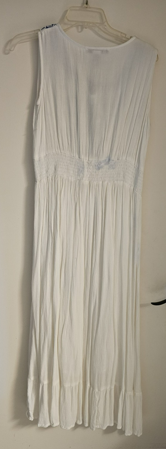 Cute options embroidered dress size M