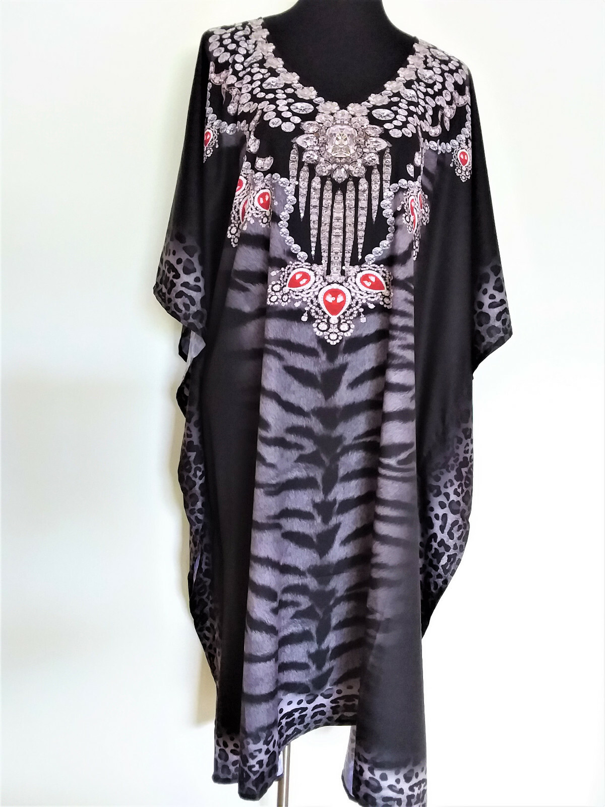 EMBELLISHED DIGITAL MULTI COLOURED ANIMAL PRINT V NECK CREPE KAFTAN/DRESS KC23