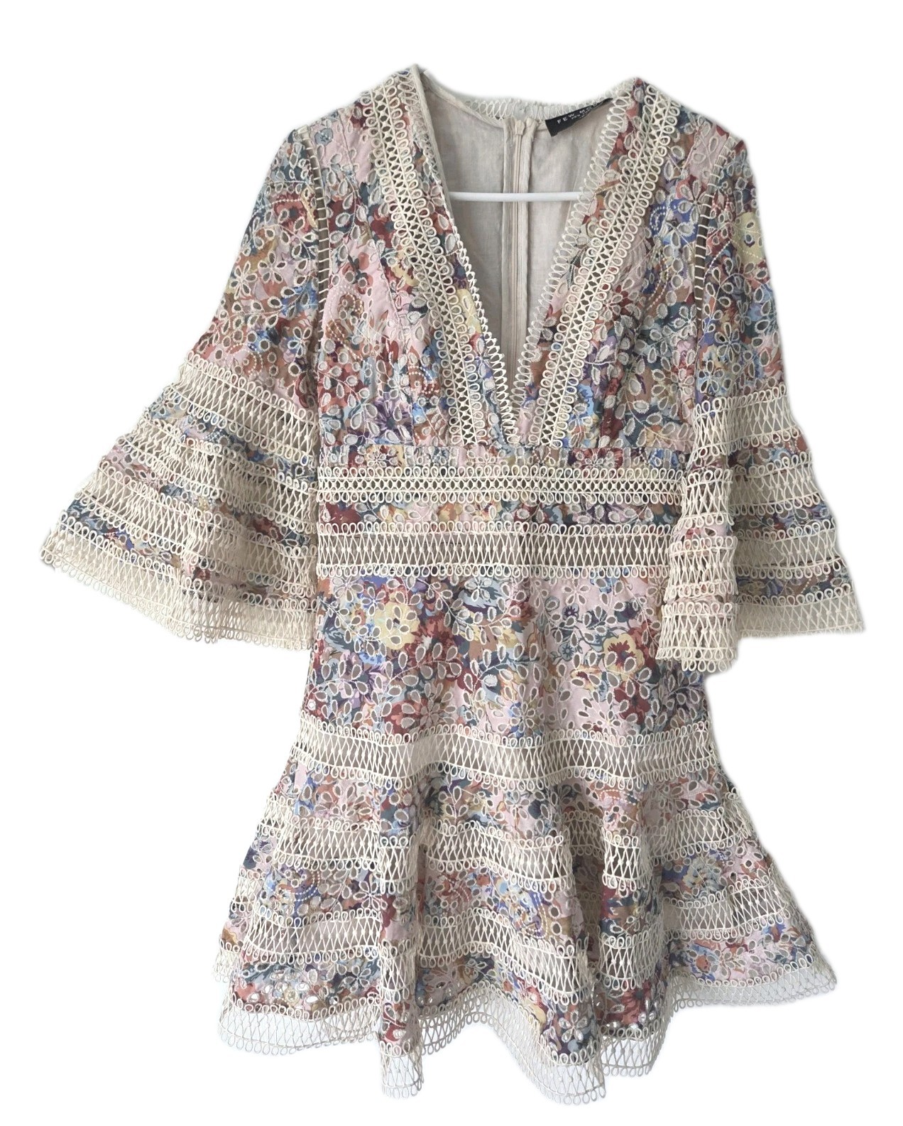 Few Moda Lovelorn Pastel Eyelet Lace Tiered Mini Dress Sz M Boho Romantic Indie