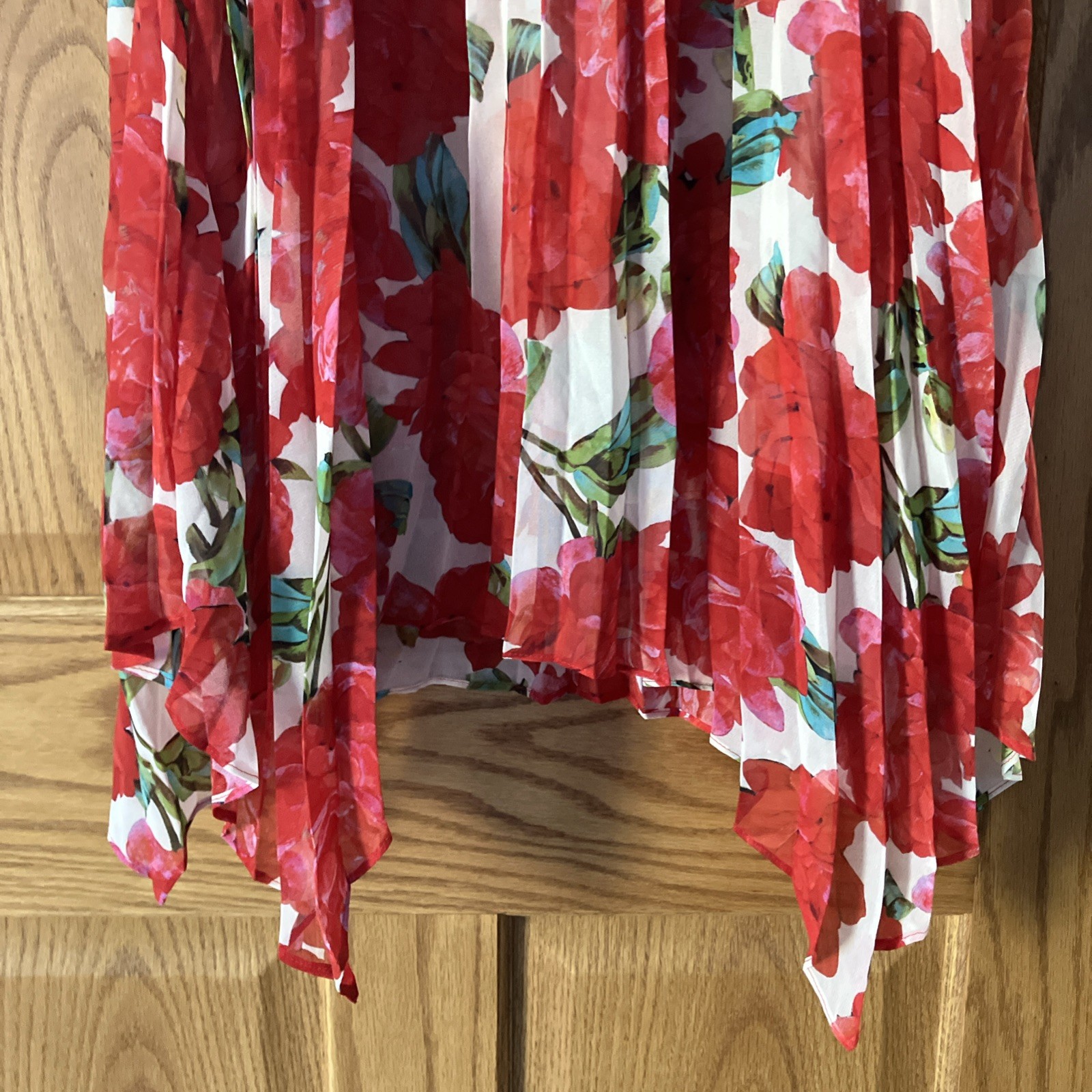 NWT The Kooples Red Floral Roses Pleated Midi Dress Handkerchief Hem Sz 2 PRETTY