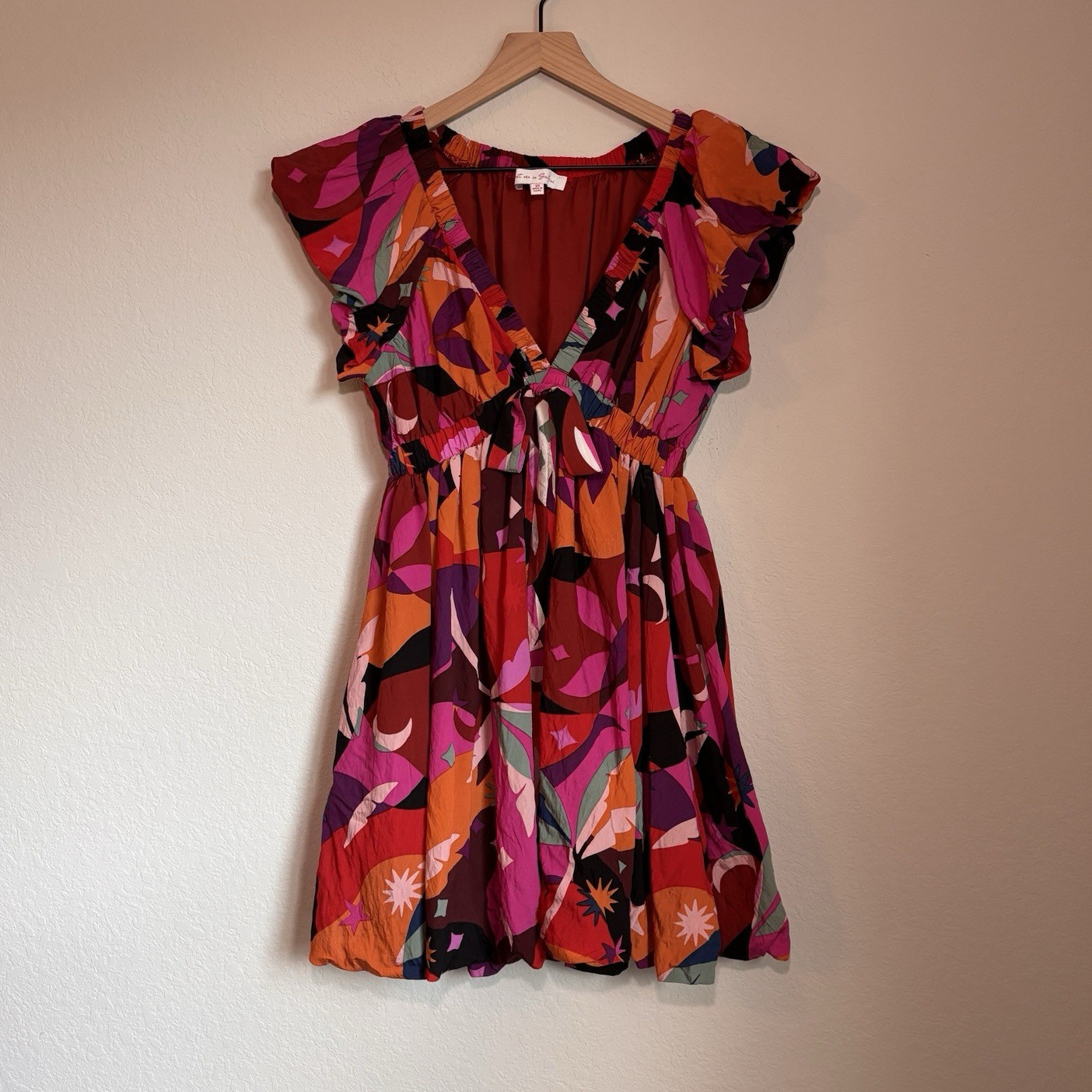 Meet Me In Santorini Bubble Dress XS Abstract Print Flutter Sleeve Mini