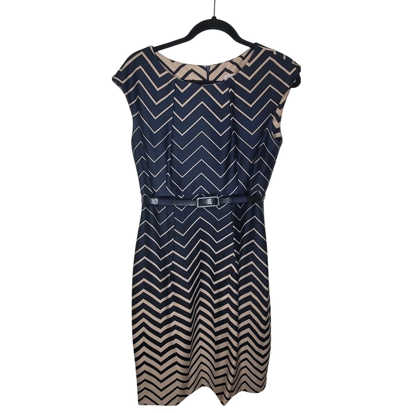 DB Established 1962 Women’s Sz 8 Cap Sleeve Dress Navy/Beige Zig Zag Belted