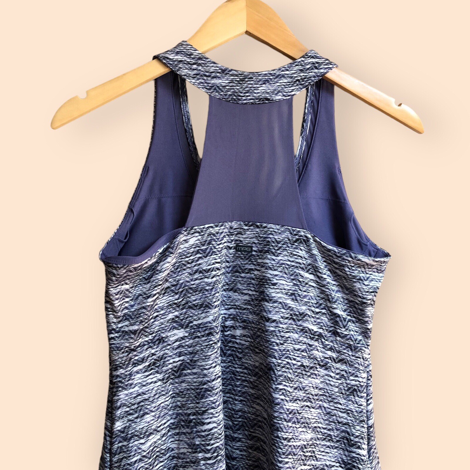 MPG Racerback Purple Patterned Athletic Dress Sports Bra Top Golf Tennis Women S
