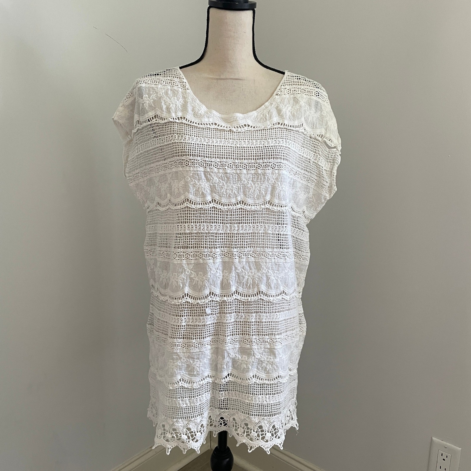 White Crochet Lace Tiered Dress Medium Beach Cover Up Boho Chic Coastal Grandma