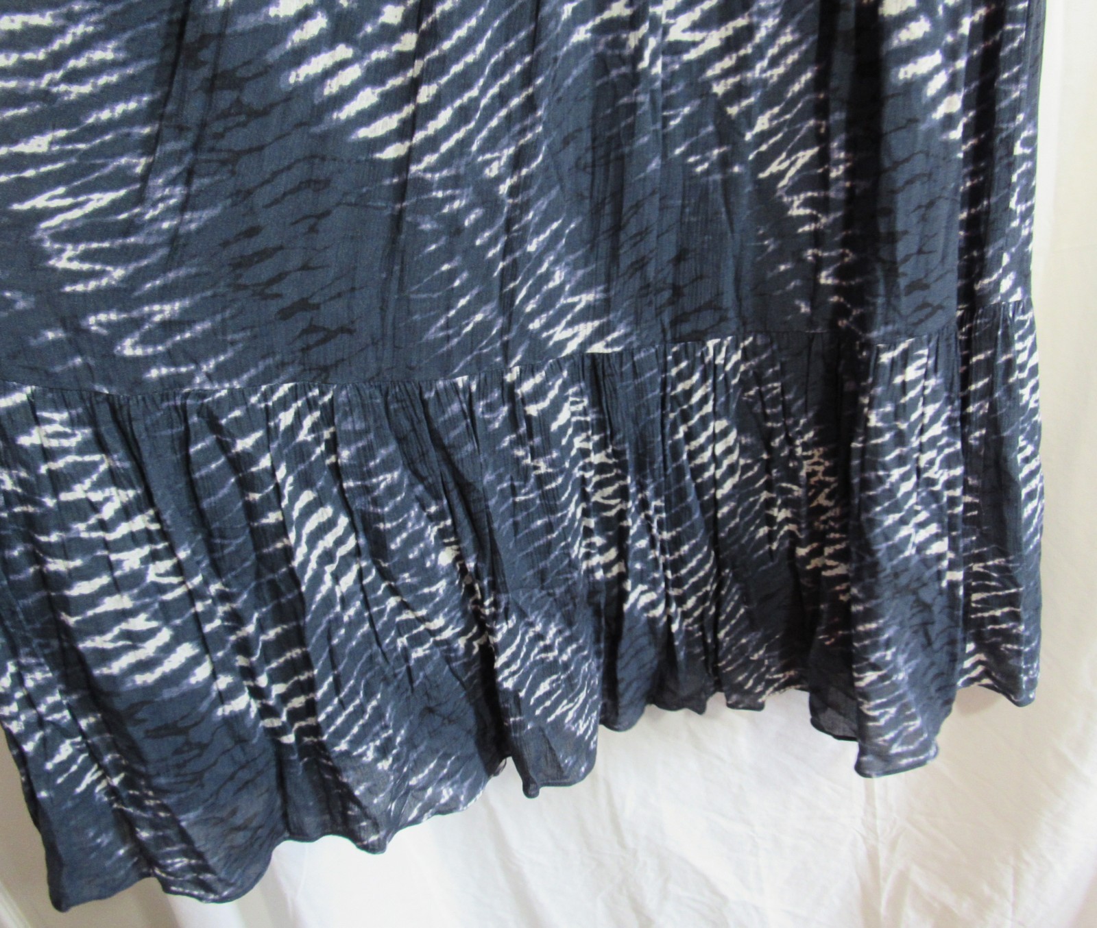 Rails Blue Tie Dye Ruffle Bottom Keyhole Button Back Lined Midi Dress SM NWOT