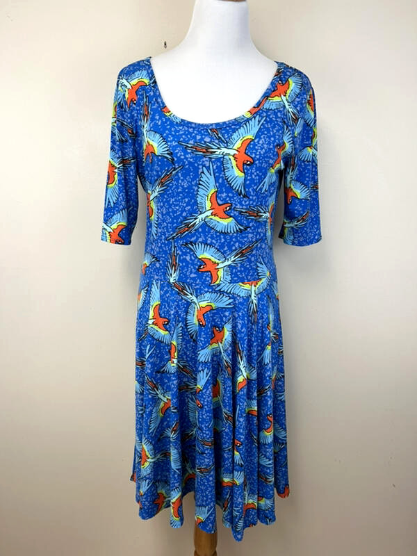 Lularoe XL Nicole Dress Blue Parrot McCaw Bird Cottony Ultra Rare Vintage