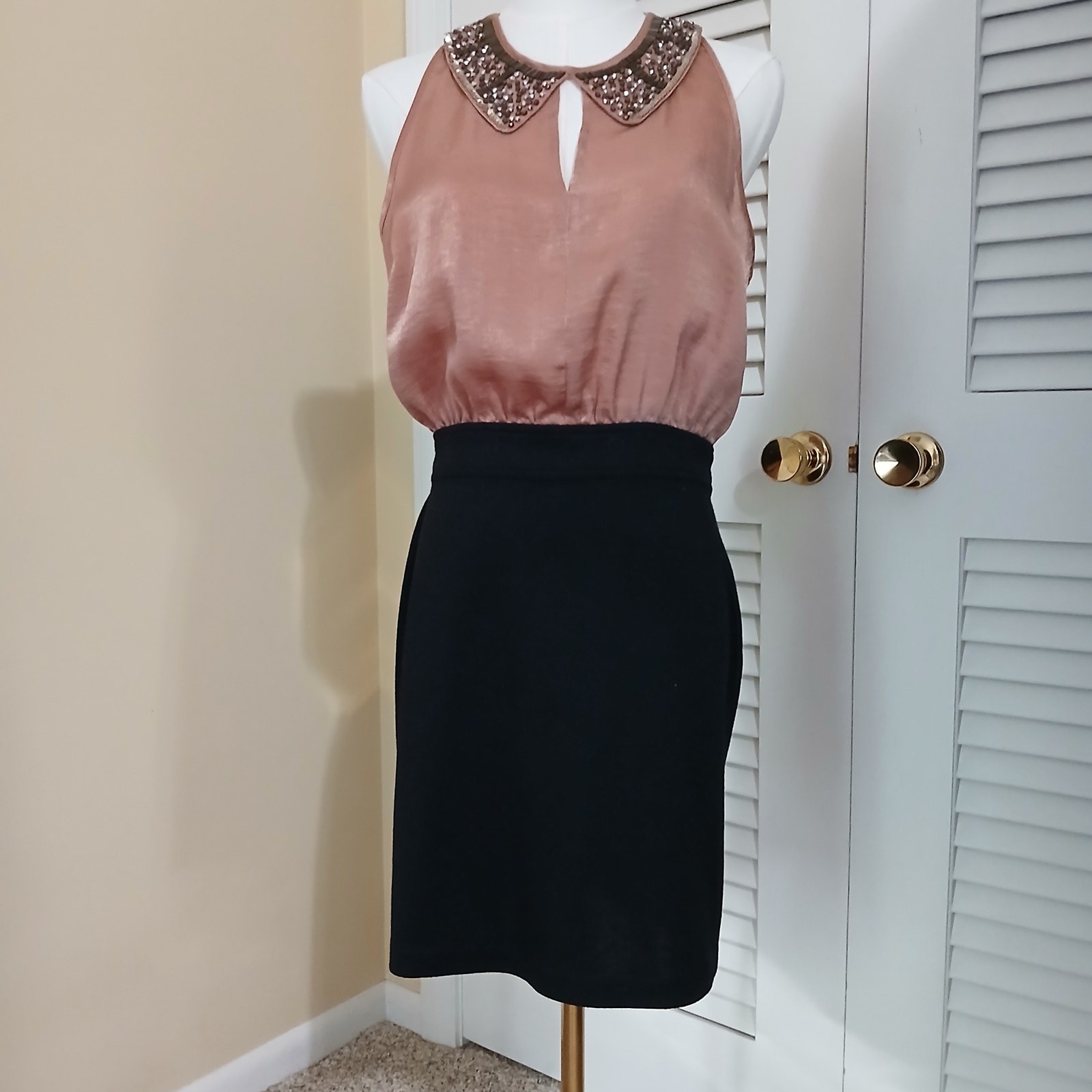 XXI Medium Halter peak-a-boo front Sequin Collar Exposed Zipper Back Dress poly