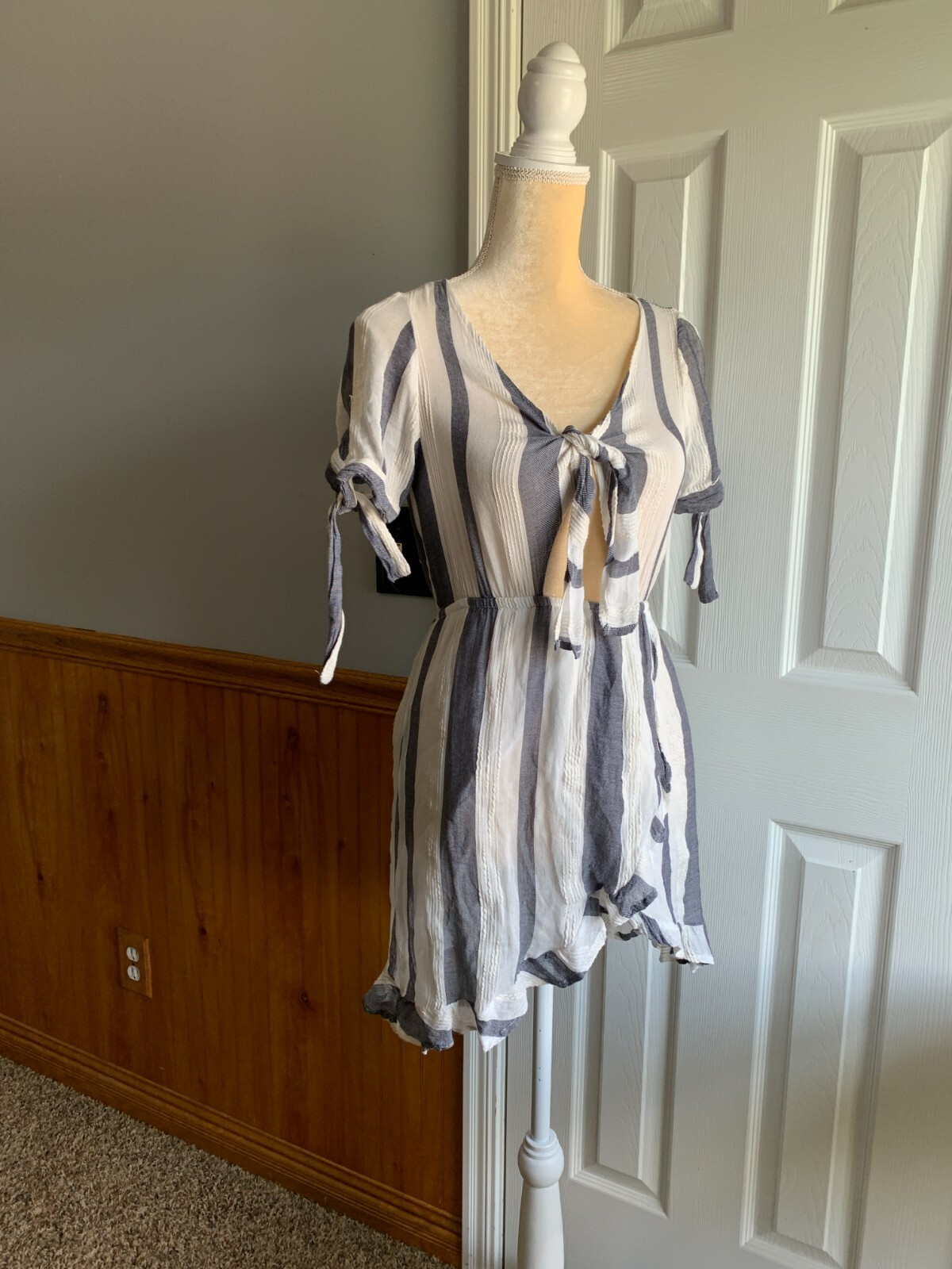 Vintage Havana Striped keyhole front Ruffle Dress Blue White Small Tie Front S