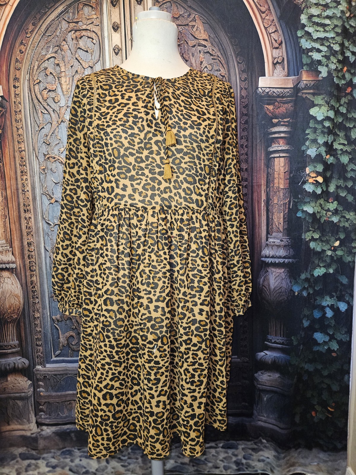 Time and Tru Dress L Silky Leopard Print Boho Hippie Peasant Babydoll Sundress