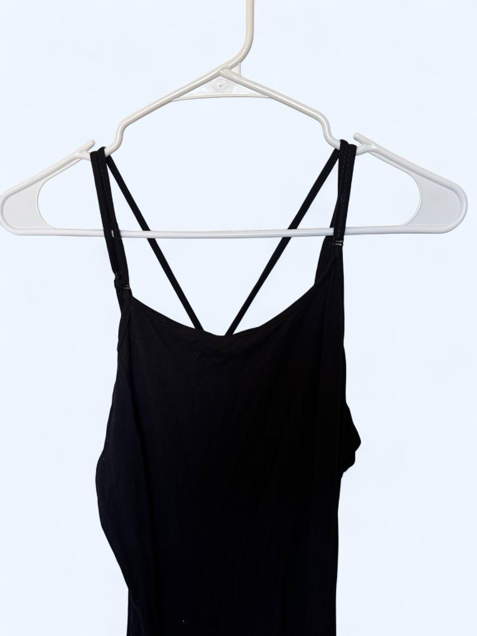 Women’s Black Solid V-Neck Strappy Sleeveless Jumpsuit One-Piece Size M