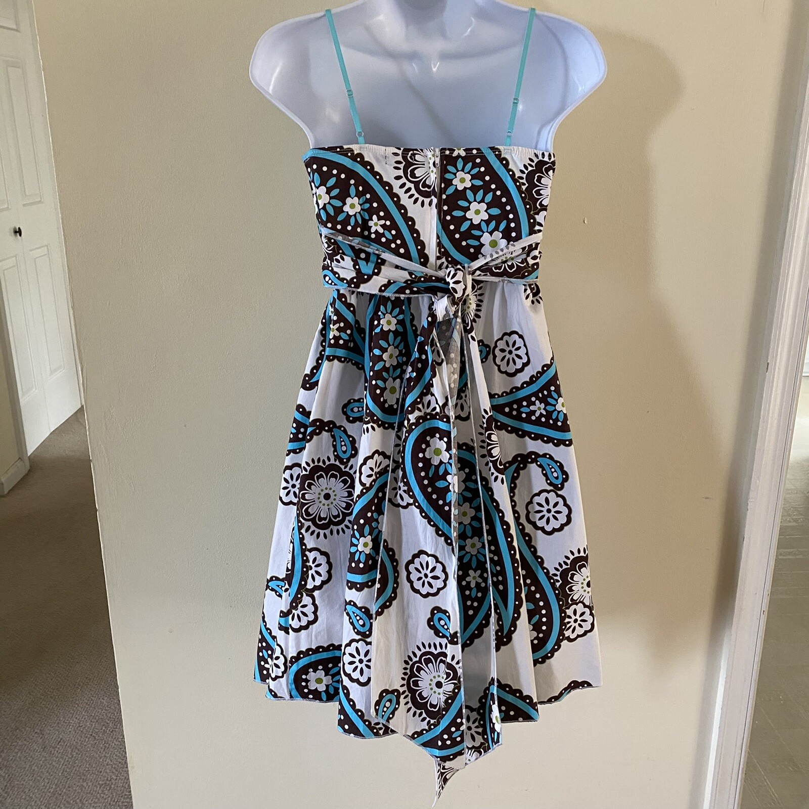 Ruby Rox Size 3 Women’s Blue Brown & White Paisley Sundress Spaghetti Strap, Tie