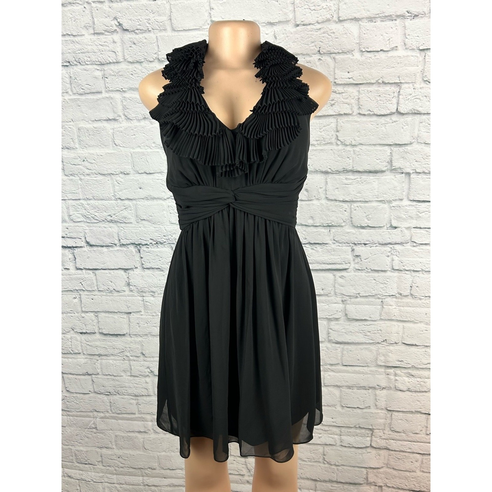 Max & Cleo Black Pleated Ruffle Halter Cocktail Dress Size 2 Chiffon