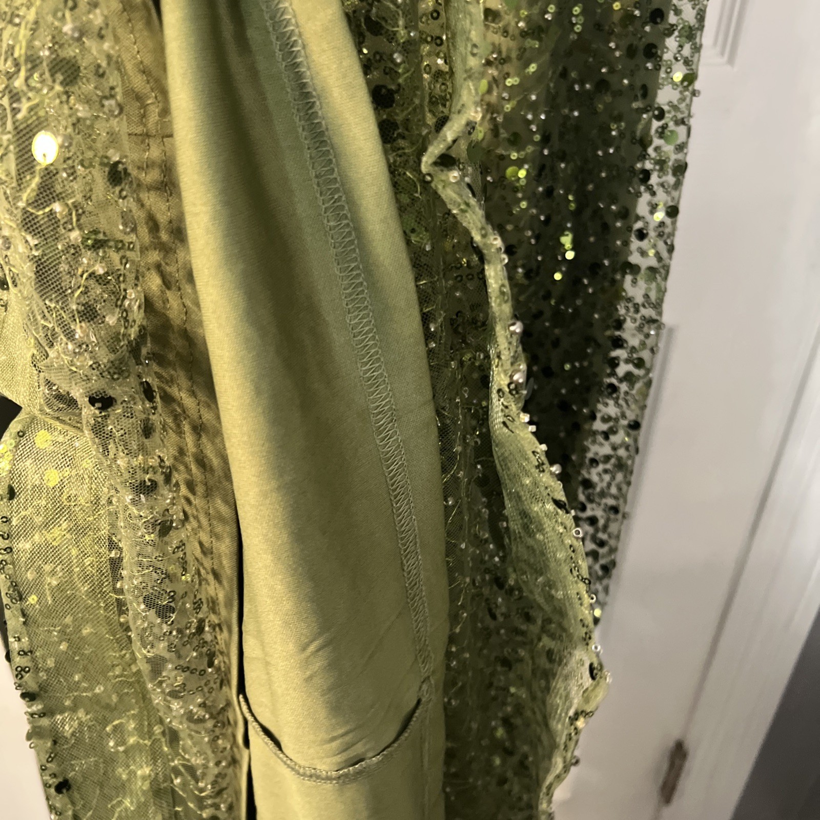Faeriesty Beautiful green sequence Long Sleeve Dress 3xl zips in the back nwot