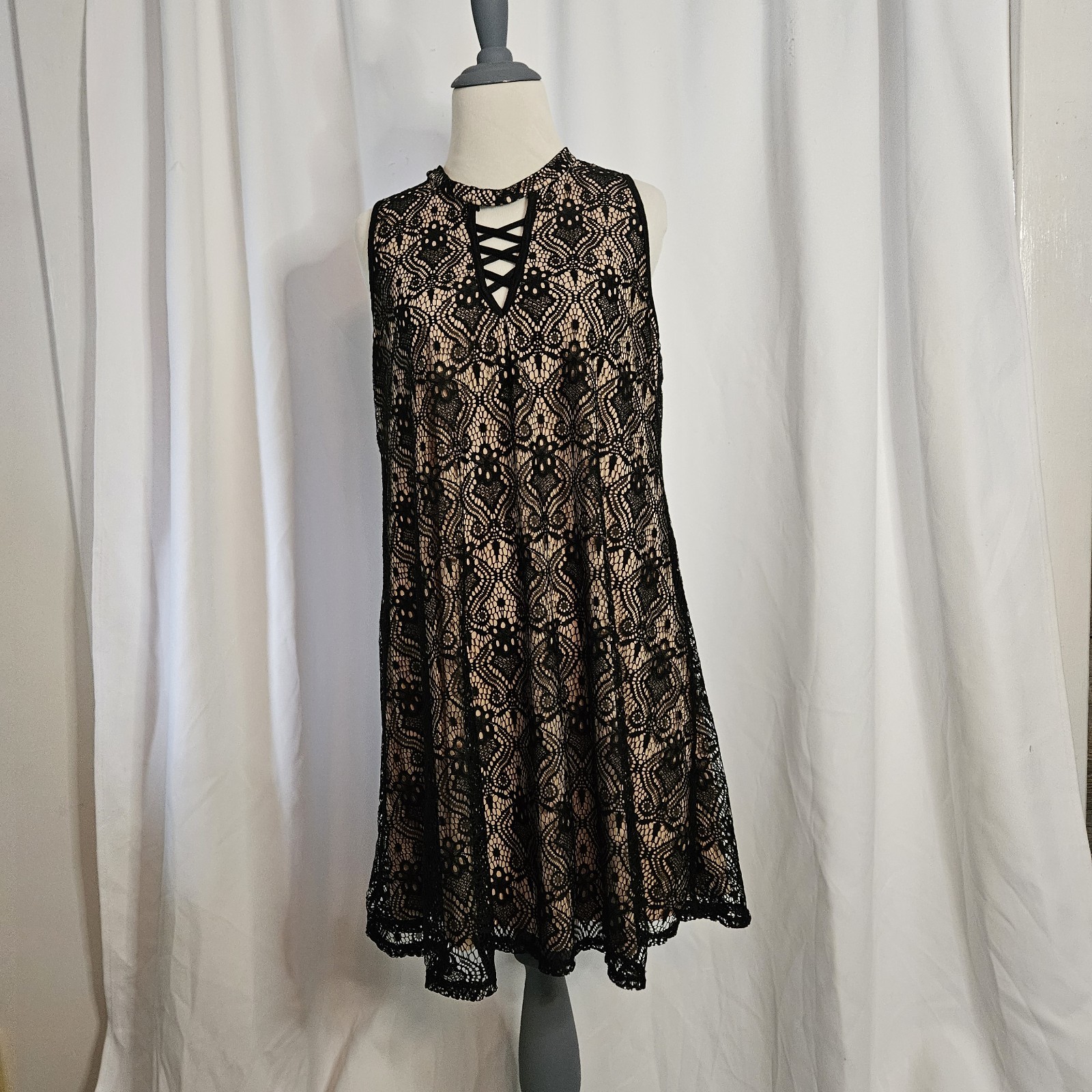 Wishful Park Shift A-line Dress Women Size L Black Tan Lined Lattice Sleeveless