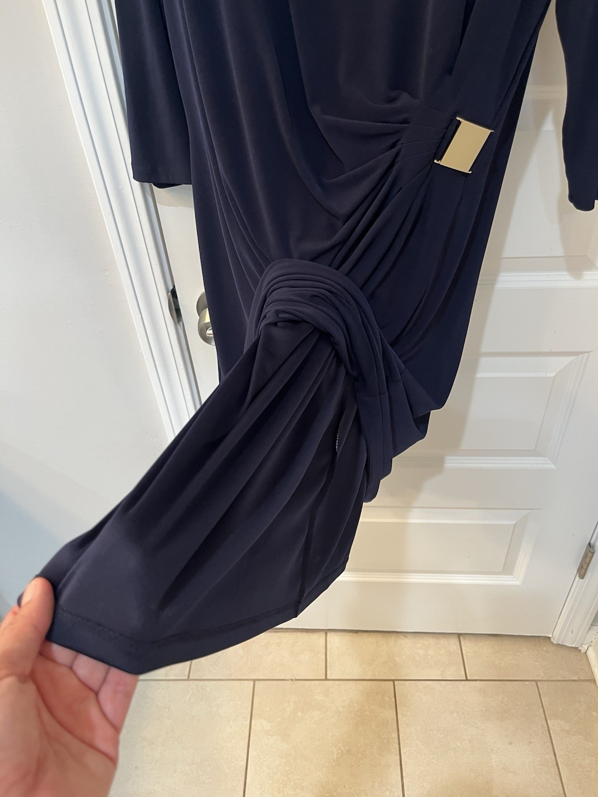 Laura Jeffries Navy Blue Ruched Sheath Dress Gold Buckle Accent Size 16 Classic