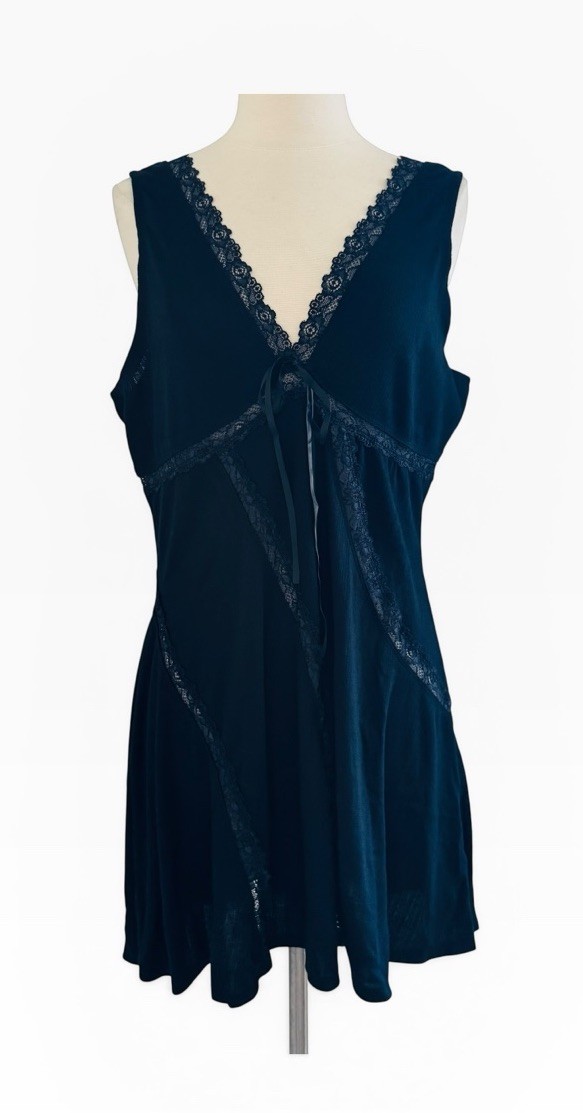 LyreBird Sleeveless V Neck Lace Mini Dress Sz MD Tie Front Detail Stretch Black