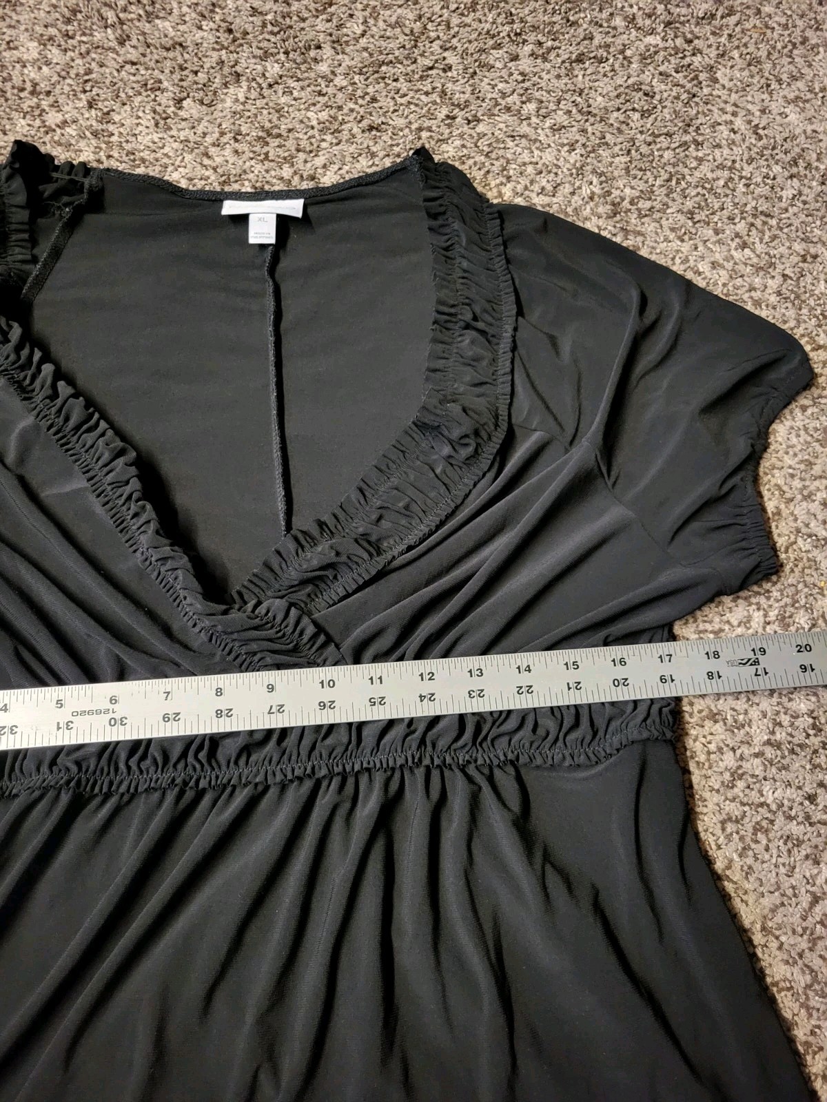 FASHION BUG Size XL Black Stretch Knit Black Shirt
