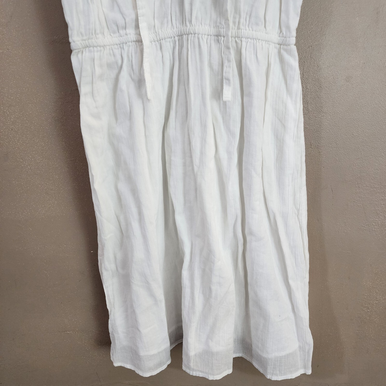 Old Navy Womens Boho Dress Size M White Sleeveless Red Embroidery High Waist