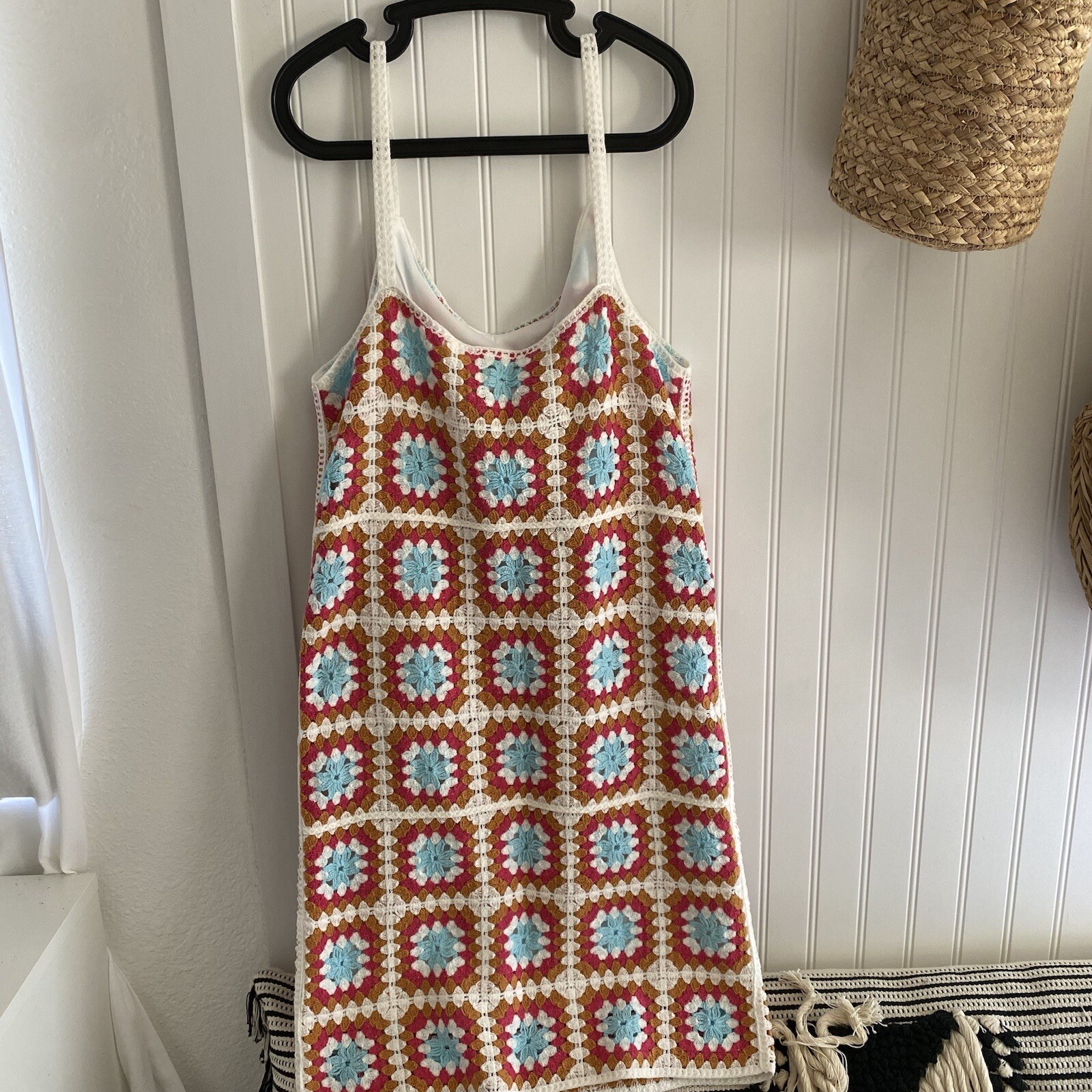 Willow and Wind Women’s Crochet Lined Above Knee Dress Small Beach Cover Up