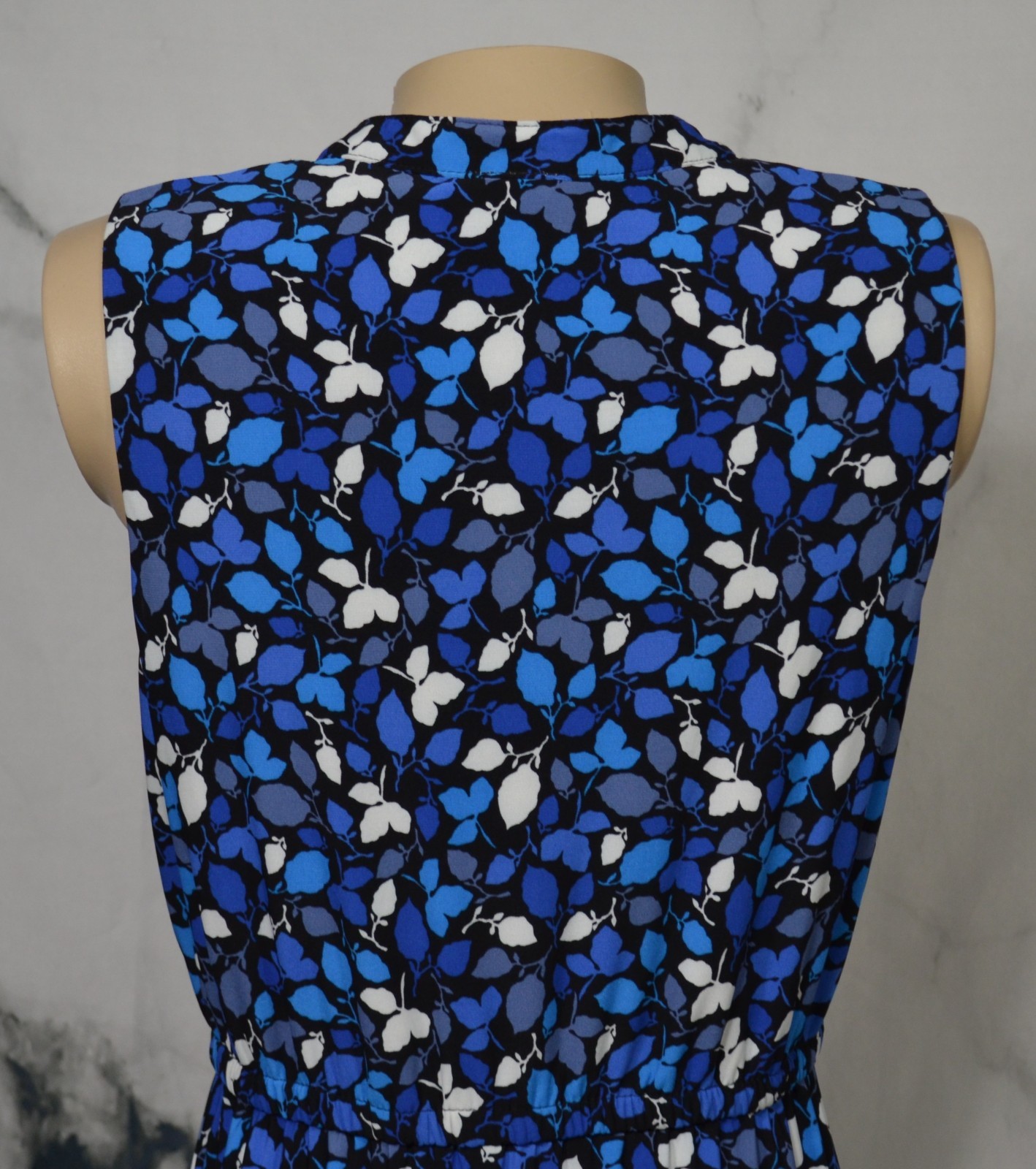 ANNE KLEIN Black Blue Beige Leaf Print Sleeveless Dress 10 Elastic Waist