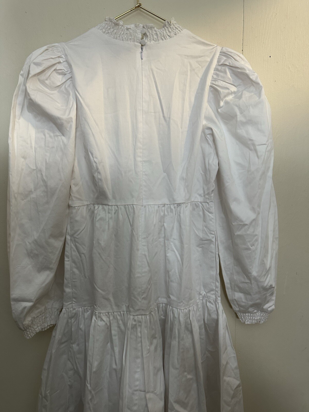 Danielle Bernstein Size Medium Color 100 White Dress NWT