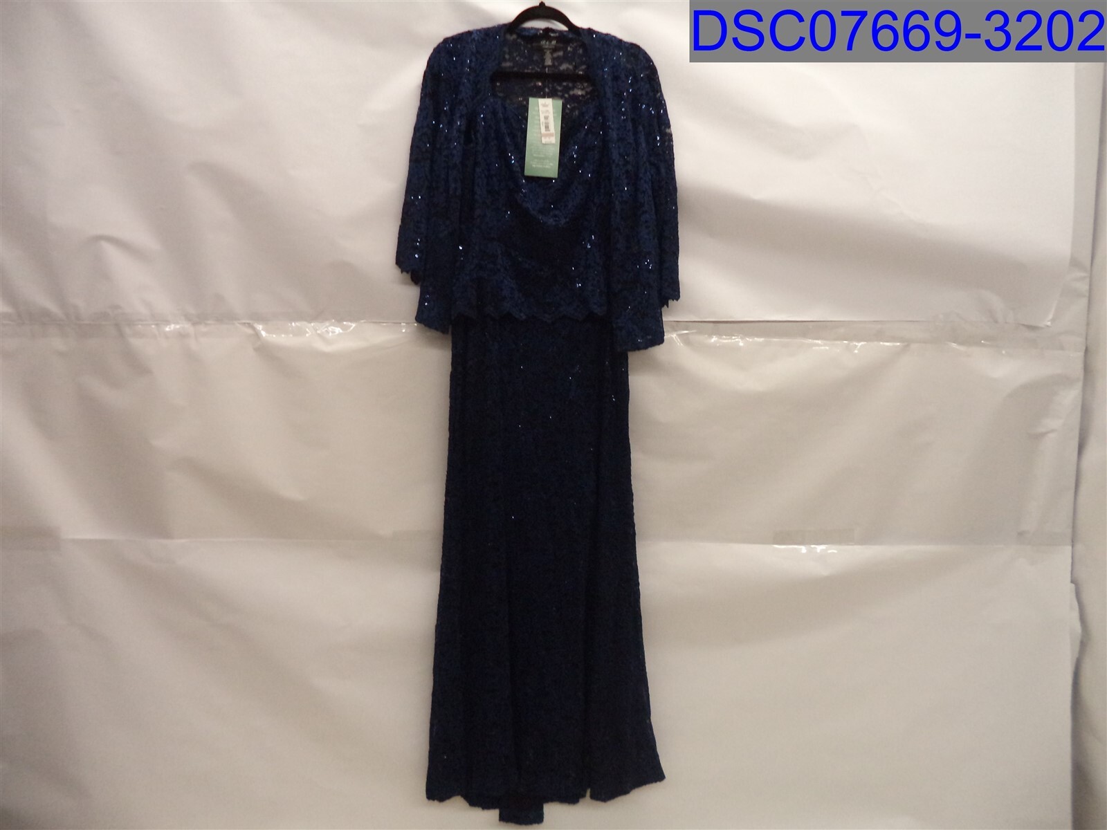 R&M, Women’s Blue Dress, Size=12, Armpit to Armpit=19″, Waist=20″, Length=59″