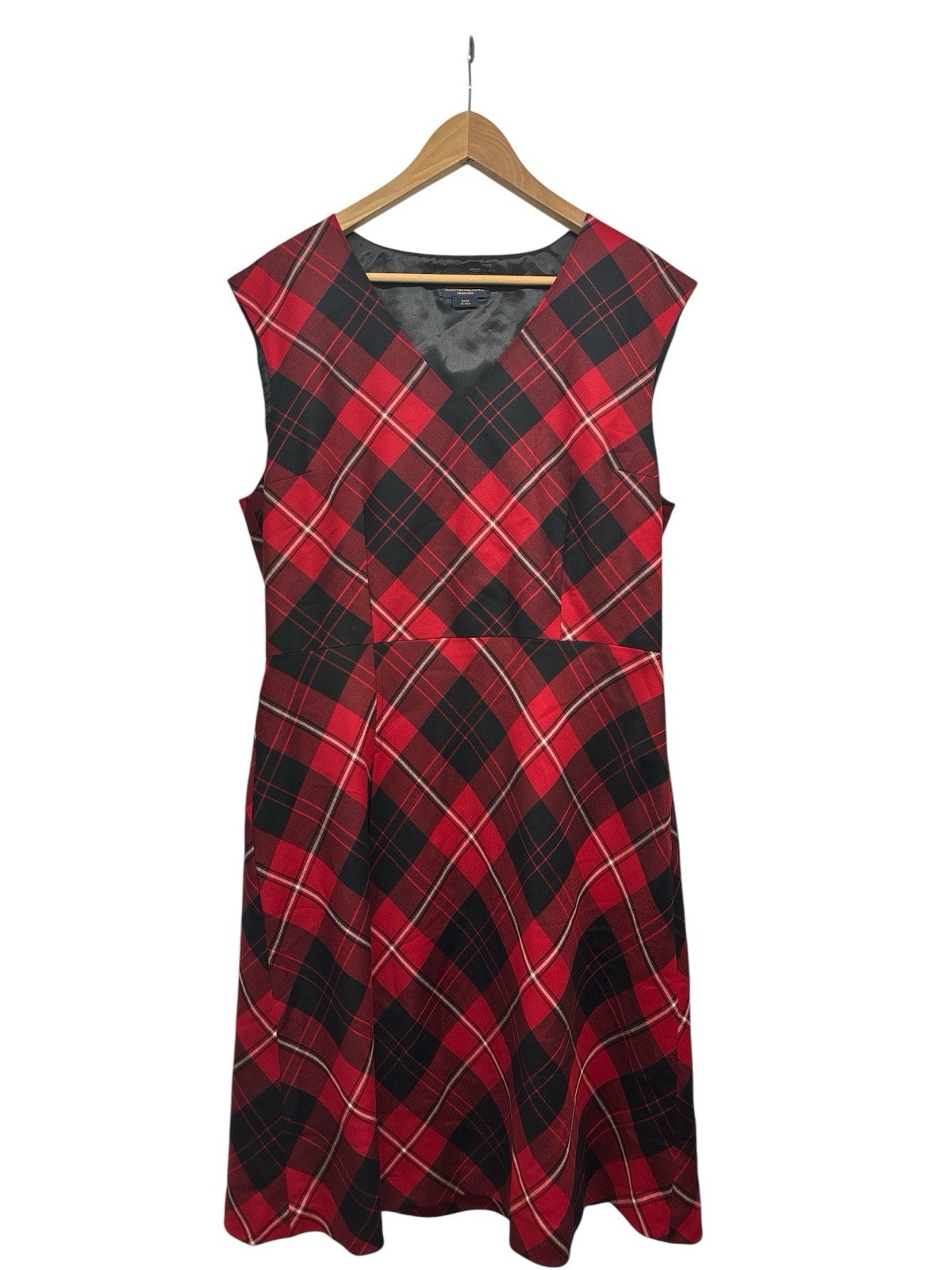 Pendleton 100% Wool Plaid Jumper Dress Red Tartan Sleeveless Size 16 Made in USA