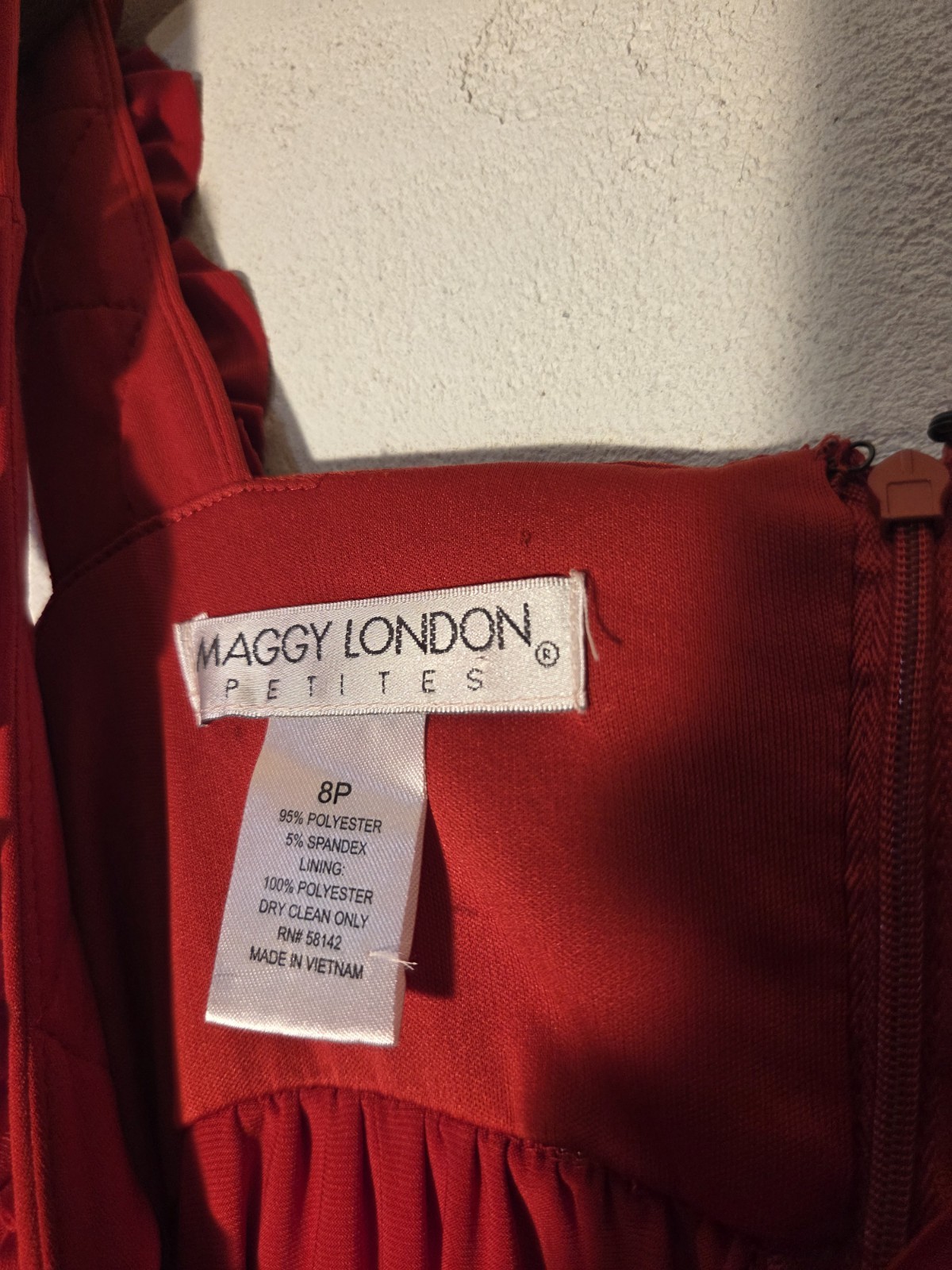 Maggy London Petites 8P Red Ruffle Sleeveless Mini Cocktail Dress M