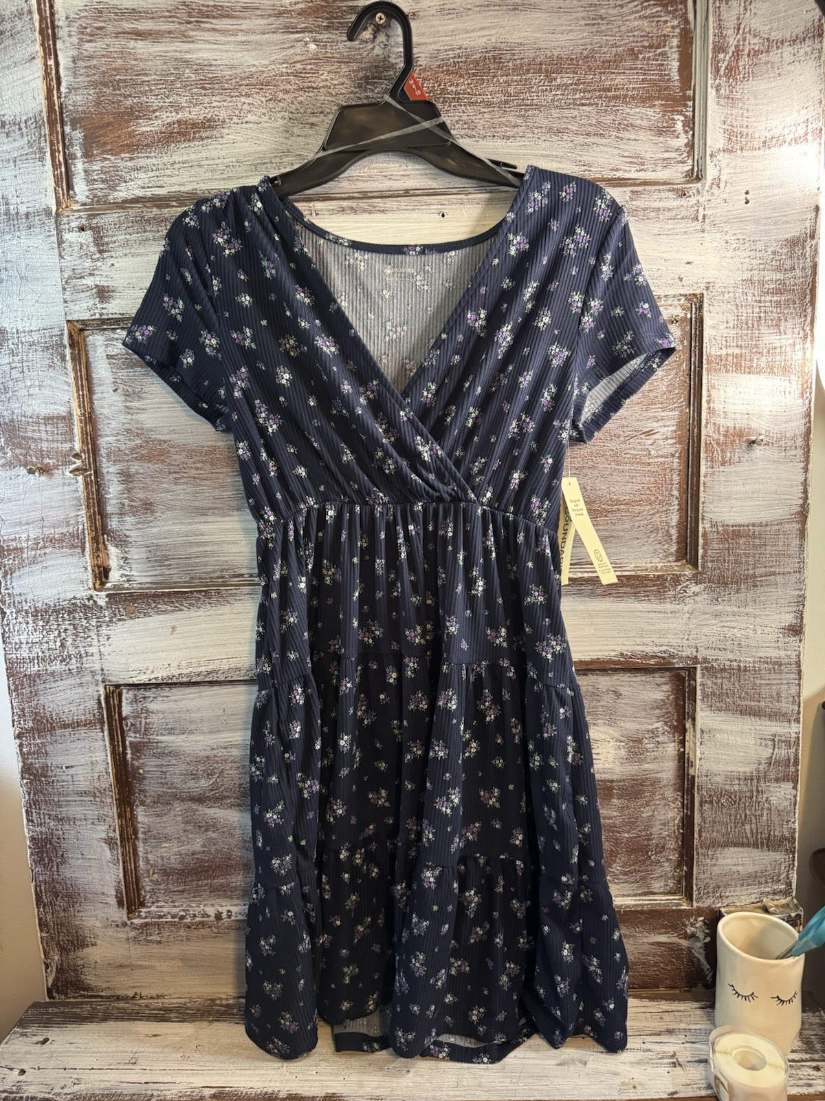 No Boundaries Women’s Floral Dress Navy Size Medium NWT
