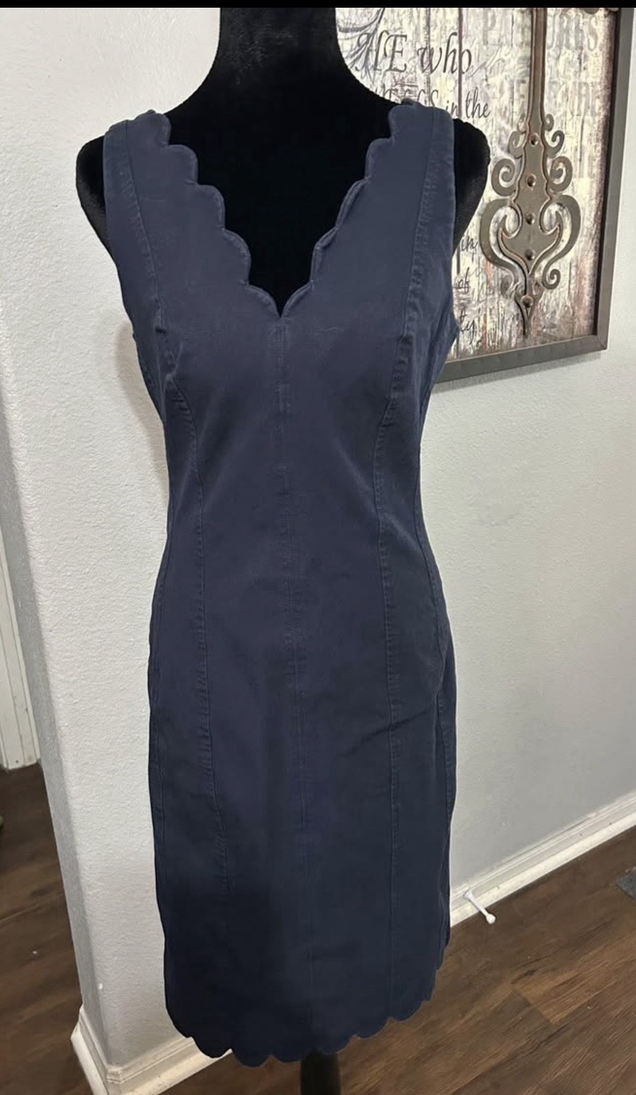 Banana Republic Women’s Navy Blue Stretch Sleeveless V-Neck Sheath Dress Sz 6