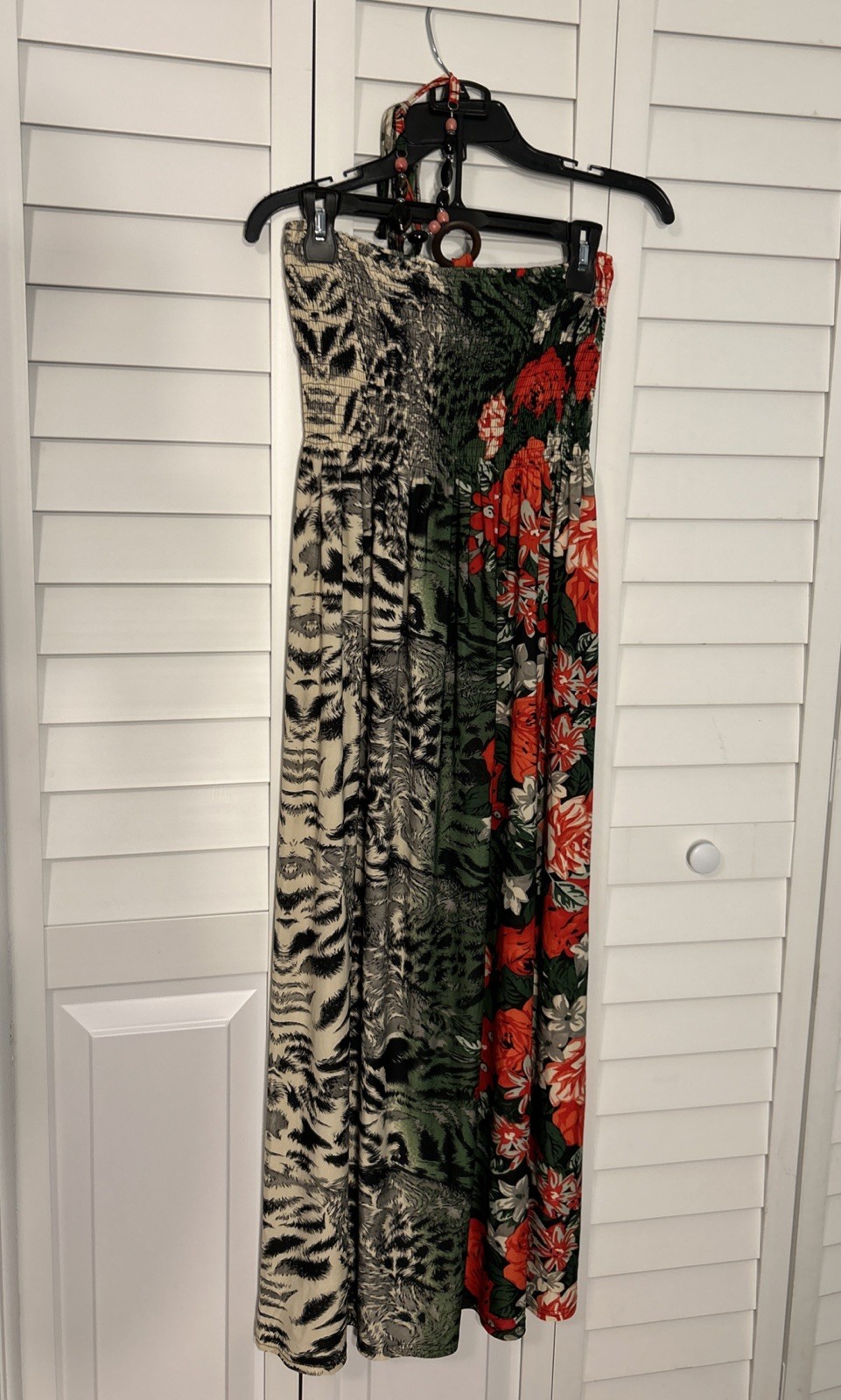 Halter Sundress Size M Maxi Dress Floral Jungle Animal Beaded Magic Label