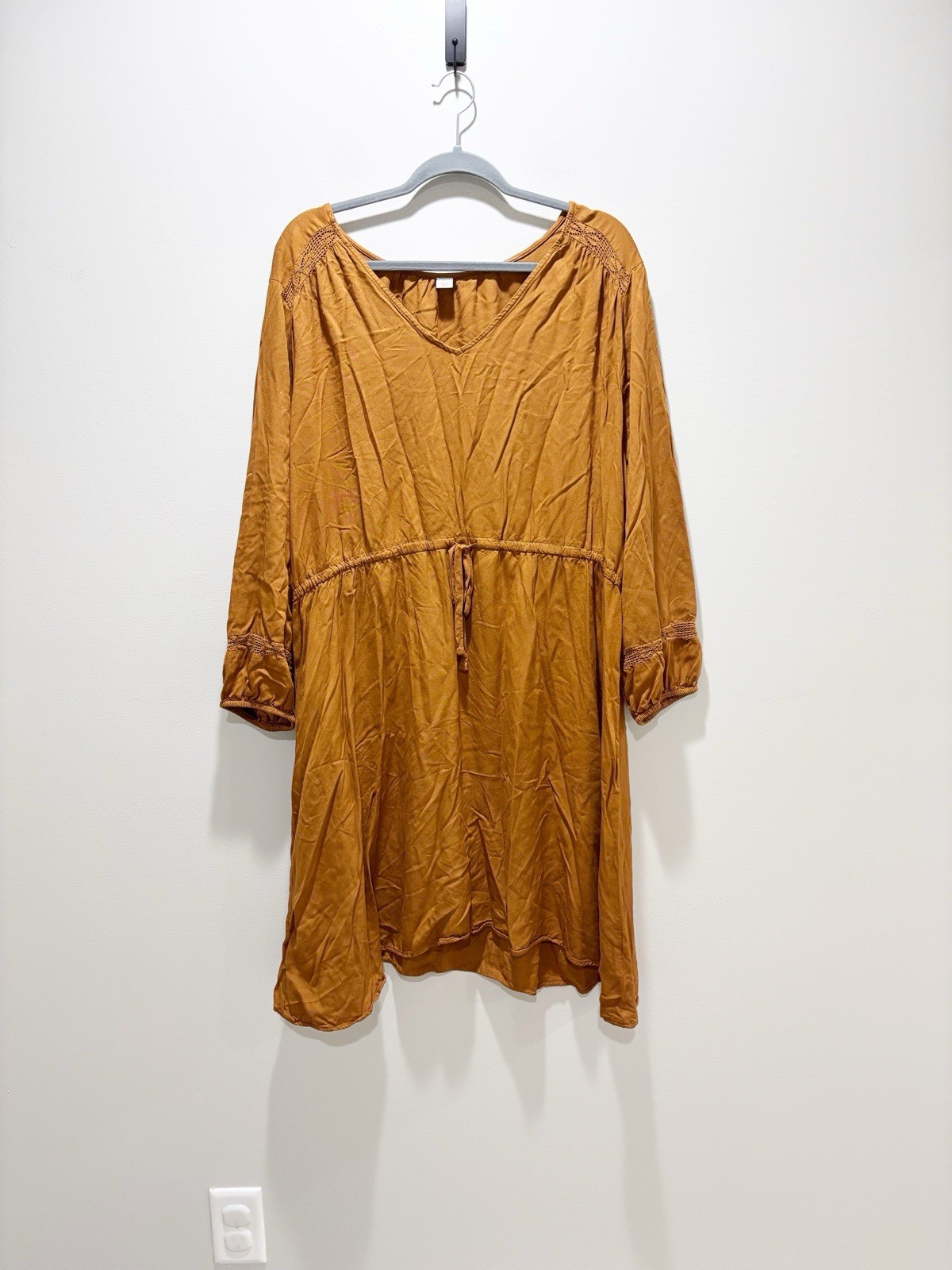 Old Navy Women’s V-Neck Drawstring Tunic in Auburn Brown Peasant XXL