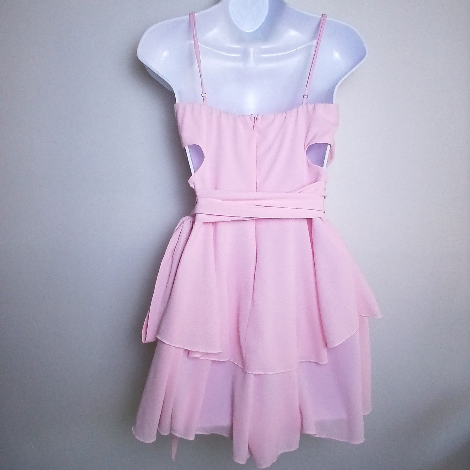 Lucy in the Sky Pink Cut Out Tiered Ruffle Mini Dress Surplice M Romantic