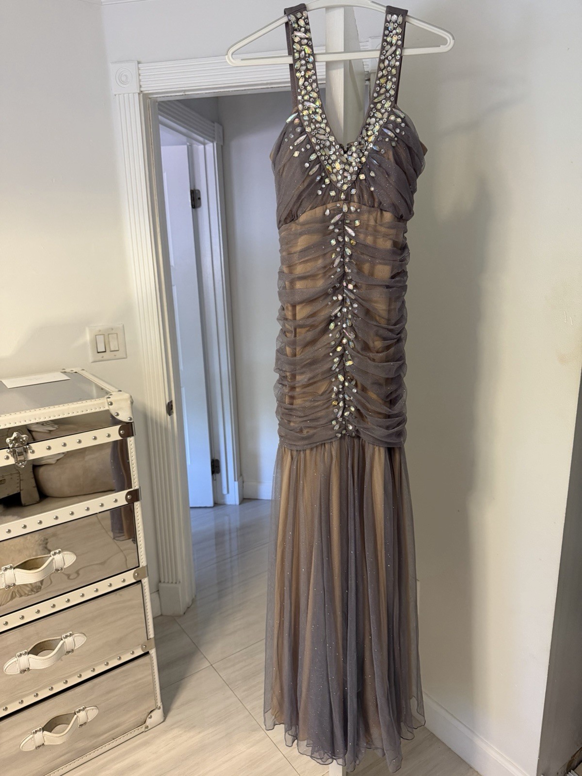 Macy’s Gray Silver Beaded Sequin V-Neck Maxi Dress Long Size 9 Zip Mesh